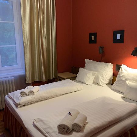 Hotel Omnibusz ブダペスト エクステリア 写真