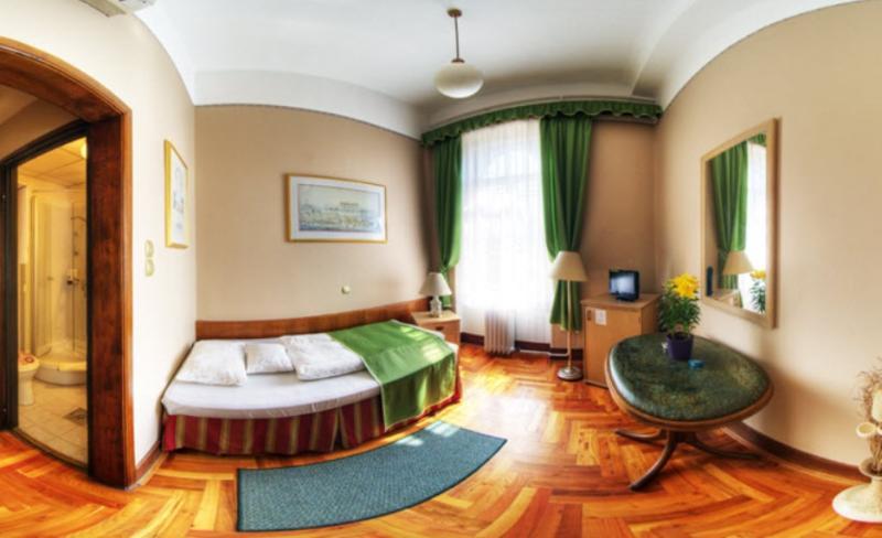 Hotel Omnibusz ブダペスト エクステリア 写真
