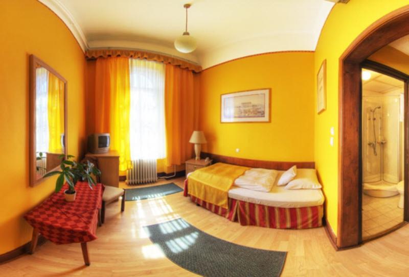Hotel Omnibusz ブダペスト エクステリア 写真