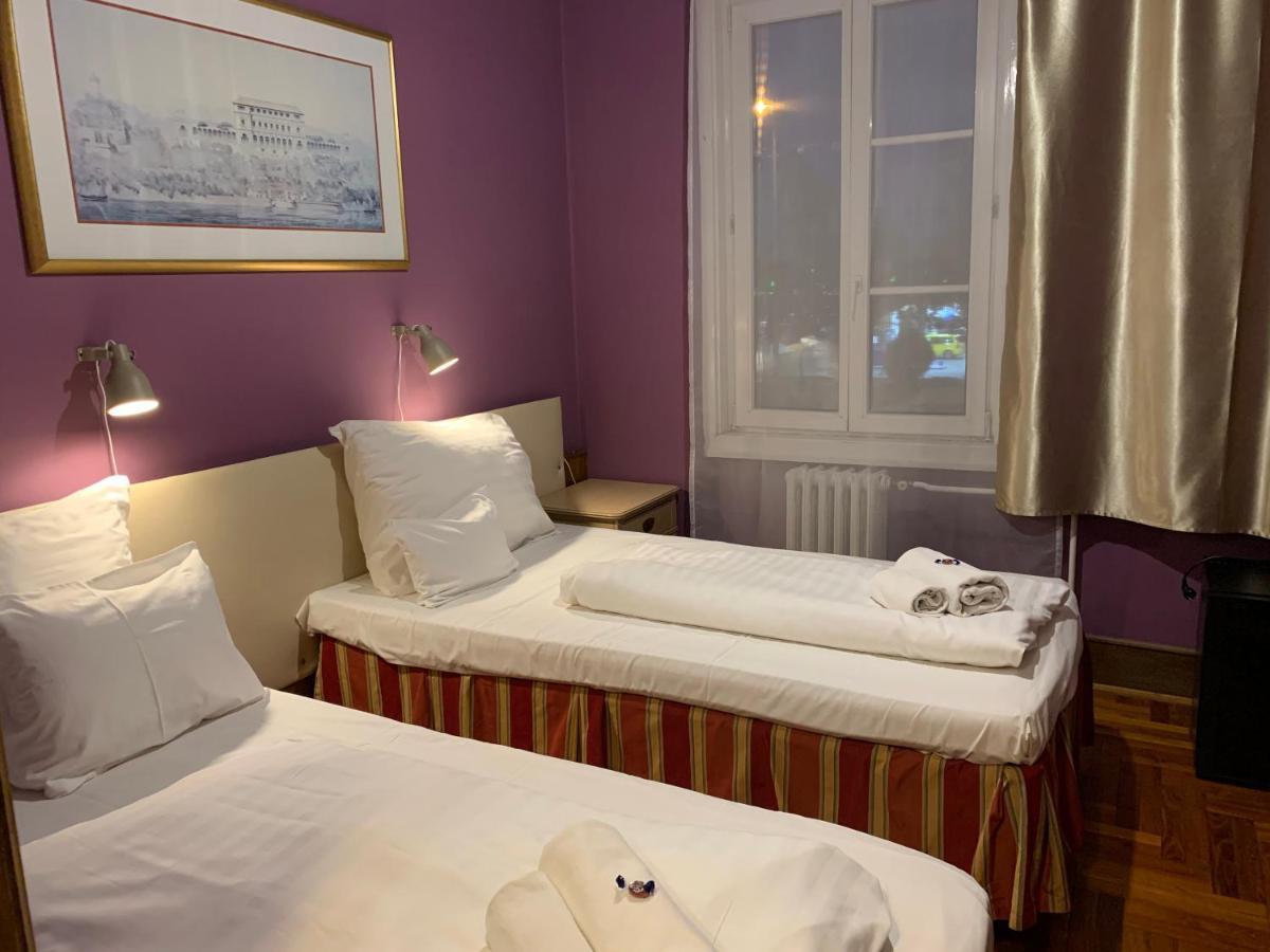 Hotel Omnibusz ブダペスト エクステリア 写真