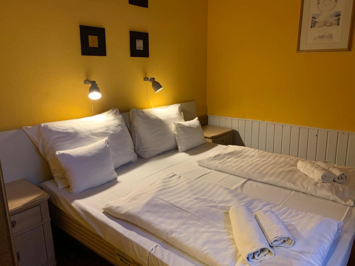 Hotel Omnibusz ブダペスト エクステリア 写真