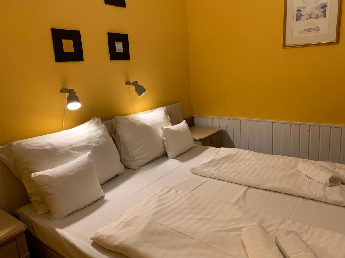Hotel Omnibusz ブダペスト エクステリア 写真